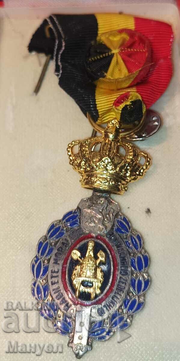 Δημοπρασία Βασίλειο του Βελγίου, παραγγελία, τέλειο με κουτί. Δημοπρασία Βασίλειο του Βελγίου, παραγγελία, τέλειο με κουτί.