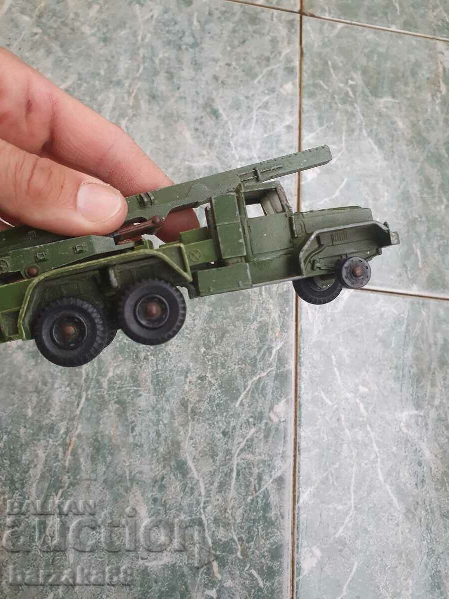 Παλιό μεταλλικό φορτηγό παιχνιδιών Dinky Toys