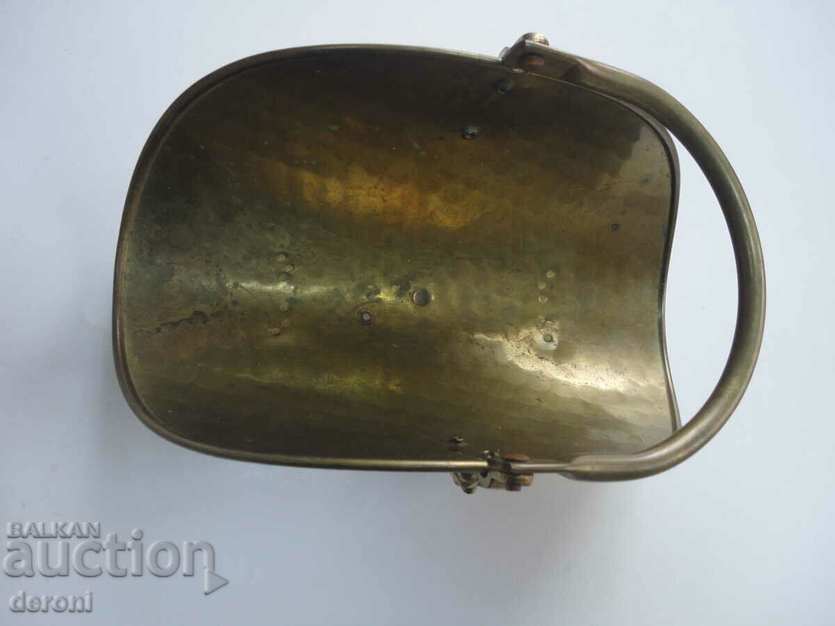 Delivery of Bronze tray stand dish