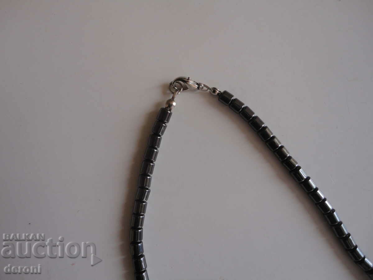 Παράδοση Μεγάλο κολιέ αιματίτη και μαργαριτάρι 24 Παράδοση Μεγάλο κολιέ αιματίτη και μαργαριτάρι 24