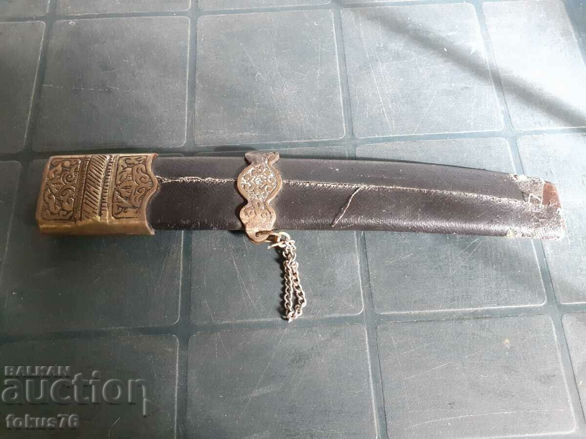 Old Ottoman kaniya with massive elements of bronze and tugra with price 119.00 BGN | € 60.84 Old Ottoman kaniya with massive elements of bronze and tugra with price 119.00 BGN | € 60.84