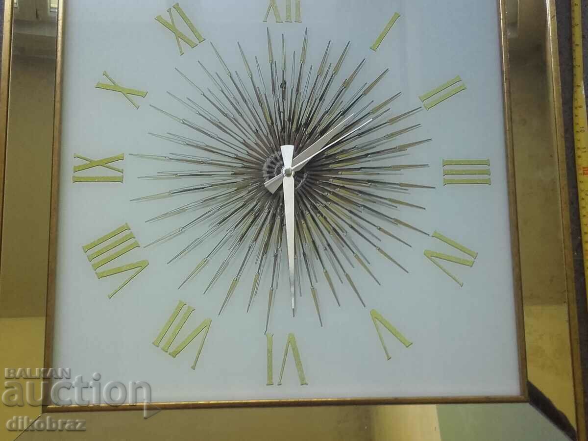 Large stylish wall clock with Roman numerals - 5 Large stylish wall clock with Roman numerals - 5