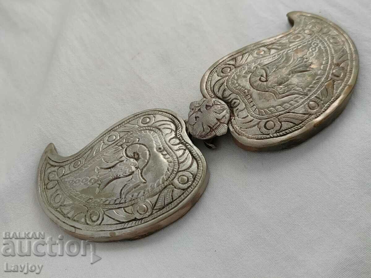 Silver Revival Κοτόπουλα Πάφτας Δικέφαλος Αετός με τιμή 525.00 BGN | € 268.43 Silver Revival Κοτόπουλα Πάφτας Δικέφαλος Αετός με τιμή 525.00 BGN | € 268.43