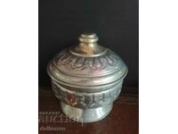 old metal bowl with lid 18/16 cm