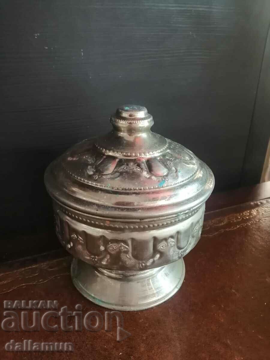 old metal bowl with lid 17/14 cm