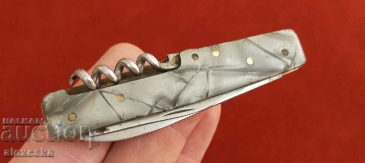 Thorn social knife with price 24.00 BGN | € 12.27 Thorn social knife with price 24.00 BGN | € 12.27