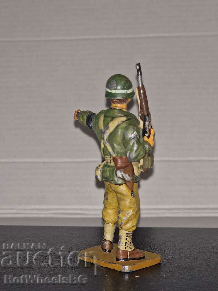 Del Prado - Corporal Mil. Police 9th Air Force U.S. Book with price 14.99 BGN | € 7.66 Del Prado - Corporal Mil. Police 9th Air Force U.S. Book with price 14.99 BGN | € 7.66