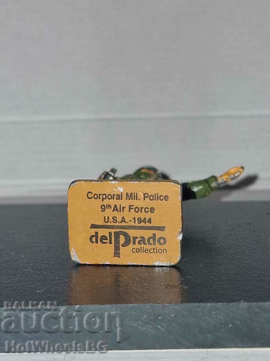 Delivery of Del Prado - Corporal Mil. Police 9th Air Force U.S. Book Delivery of Del Prado - Corporal Mil. Police 9th Air Force U.S. Book