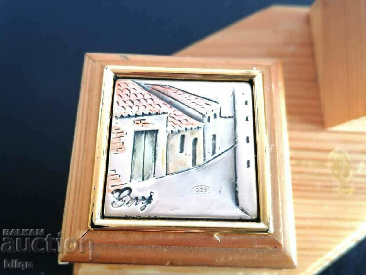 Licitație Accesoriu de birou cu decor argintiu 0,925 Licitație Accesoriu de birou cu decor argintiu 0,925