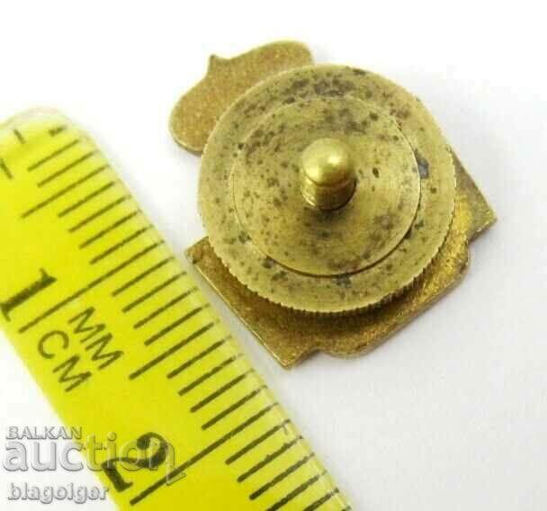 Auction OLD BELGIAN BADGE - BASKETBALL FEDERATION - ENAMEL - SCREW Auction OLD BELGIAN BADGE - BASKETBALL FEDERATION - ENAMEL - SCREW