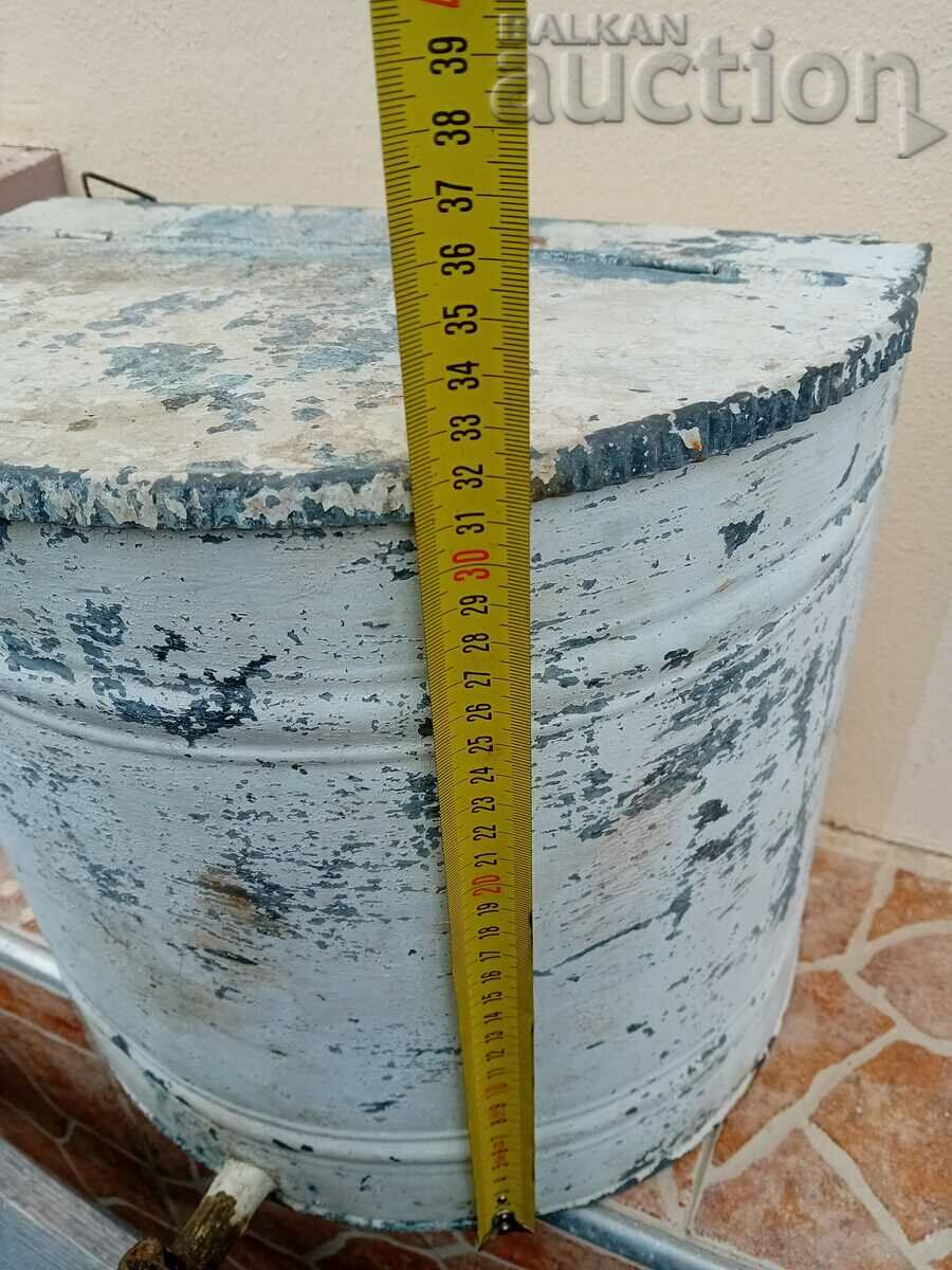 Washbasin antique rustic sink with bronze faucet - 7 Washbasin antique rustic sink with bronze faucet - 7