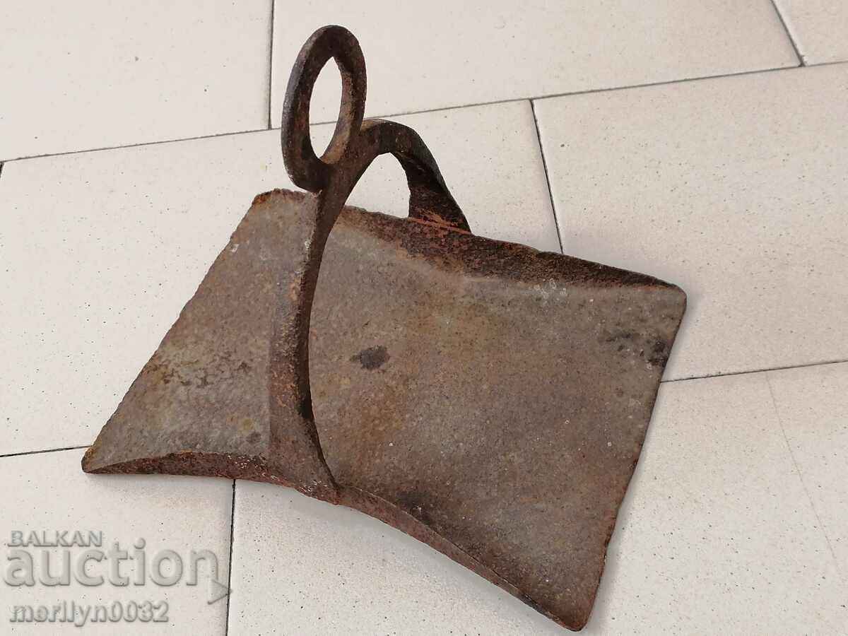 Etrier de cal de cavalerie otomană cu preț 63.90 BGN | € 32.67 Etrier de cal de cavalerie otomană cu preț 63.90 BGN | € 32.67