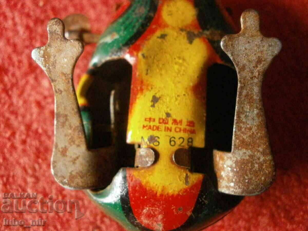 OLD TIN TOY - 6 OLD TIN TOY - 6