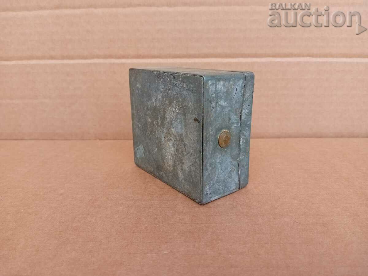 WWI WW1 zip tin box - 5