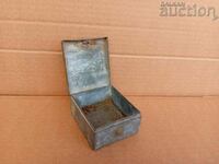 WWI WW1 zip tin box