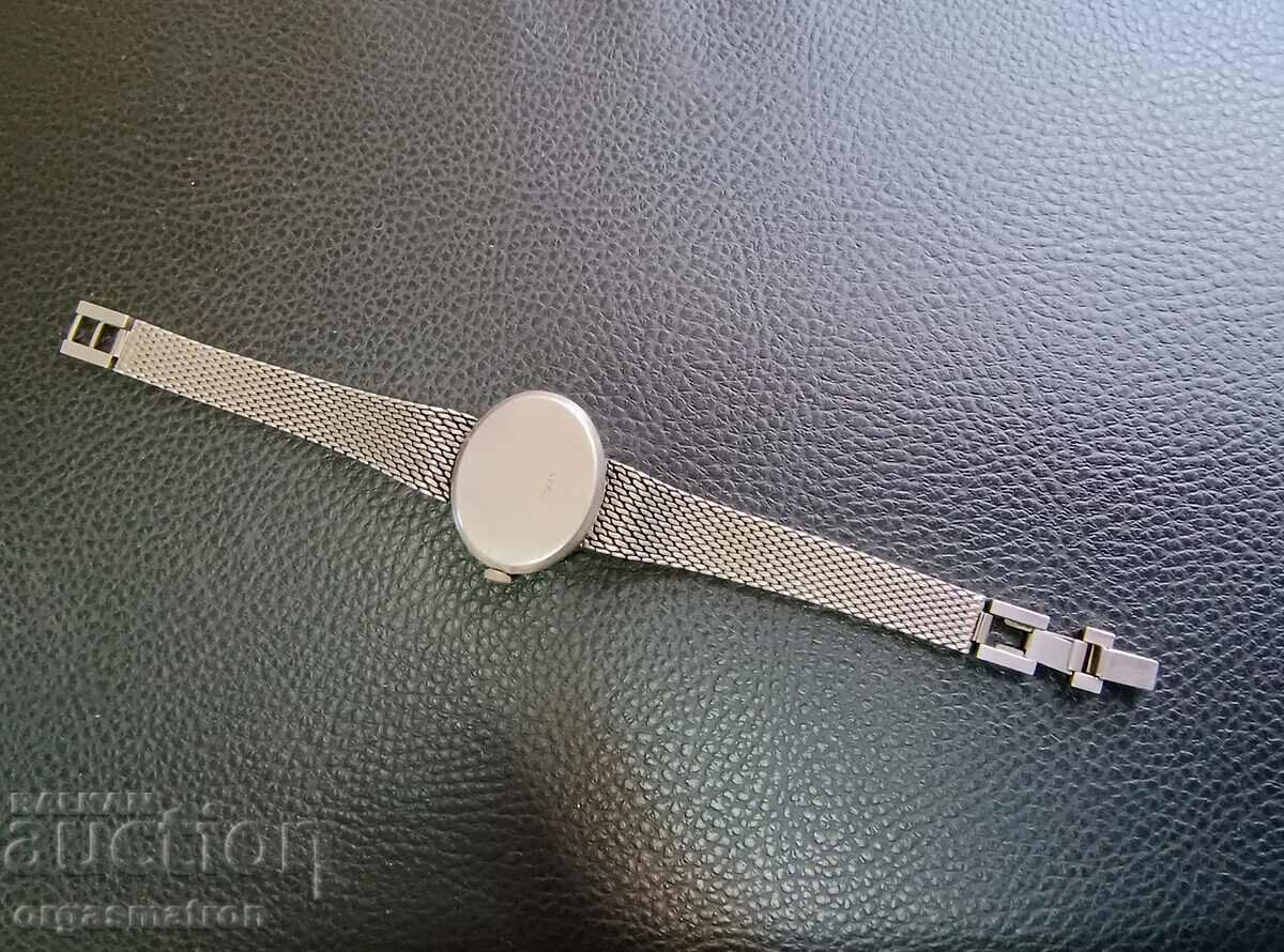 Delivery of Silver Ladies Mechanical Watch Working Delivery of Silver Ladies Mechanical Watch Working