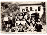 1956 FOTO VECHE BOTEVGRAD PIONERI LA TABĂRĂ G847