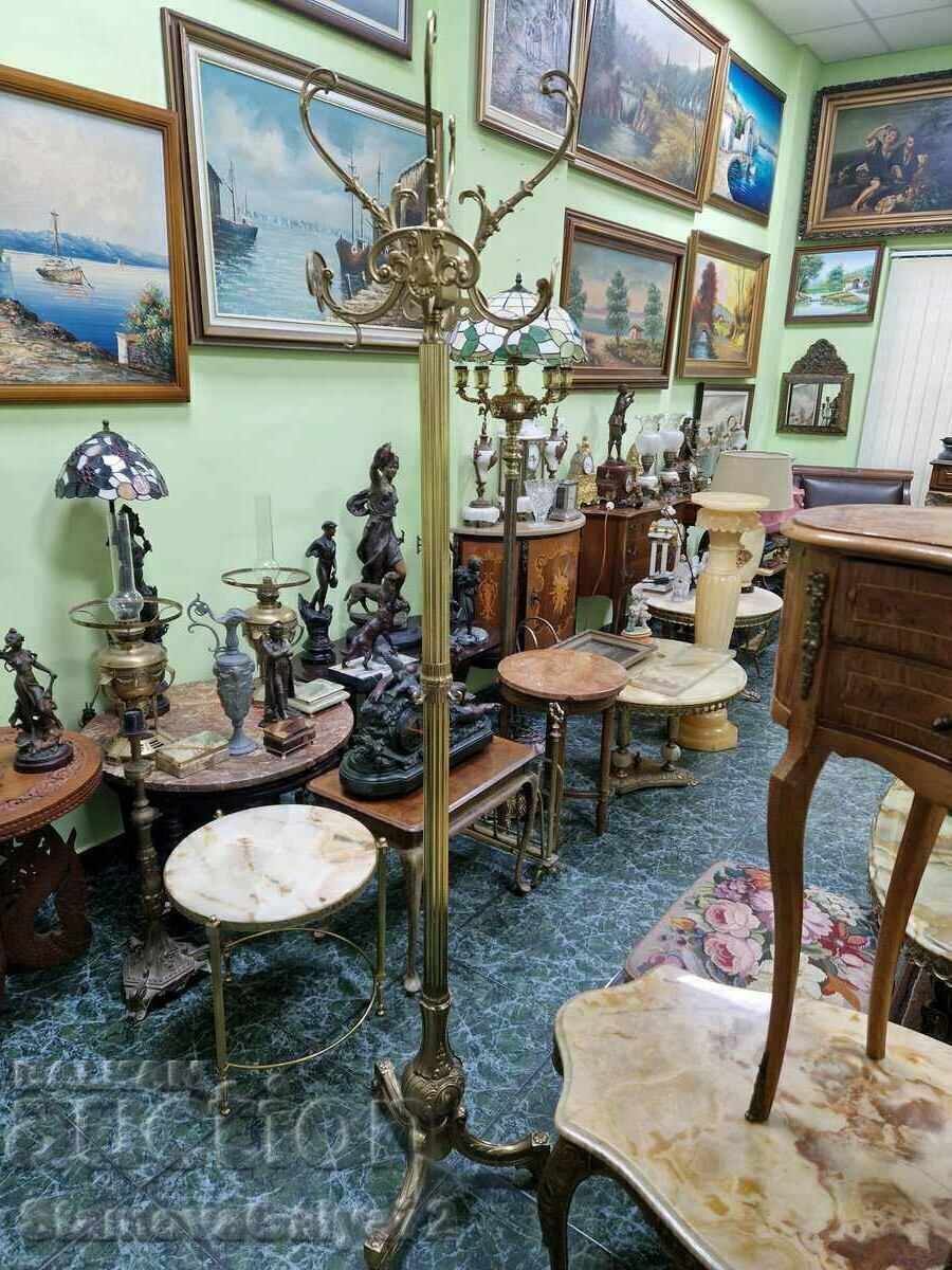 Прекрасна антикварна белгийска бронзова закачалка Прекрасна антикварна белгийска бронзова закачалка