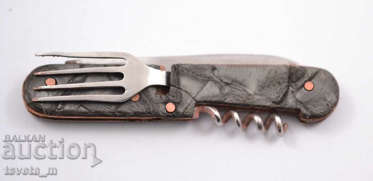 Delivery of 3-tool pocket knife - for repair or parts Delivery of 3-tool pocket knife - for repair or parts
