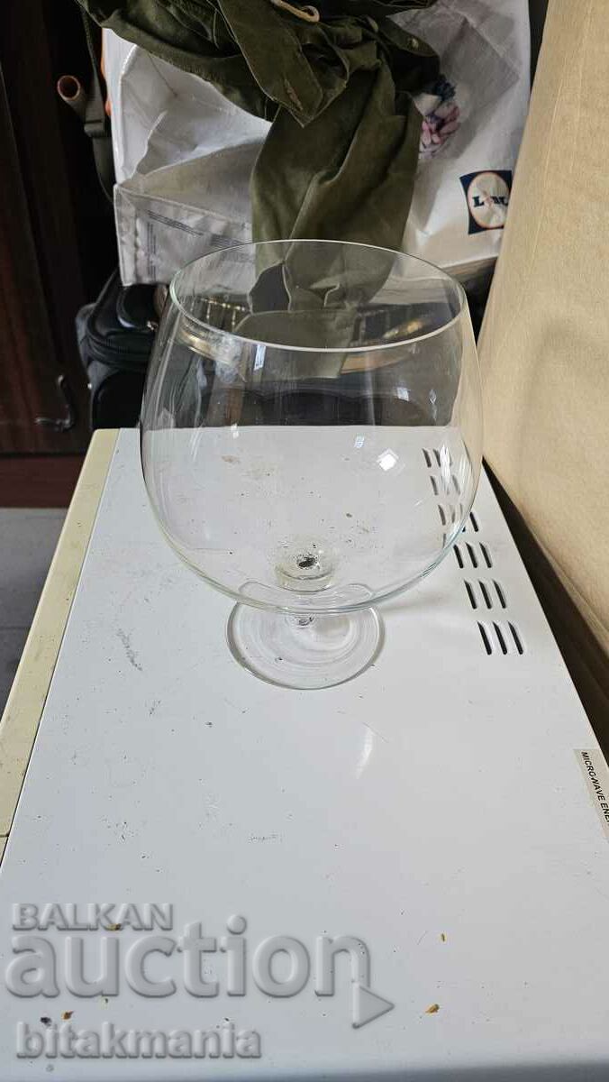 Auction  A huge glass