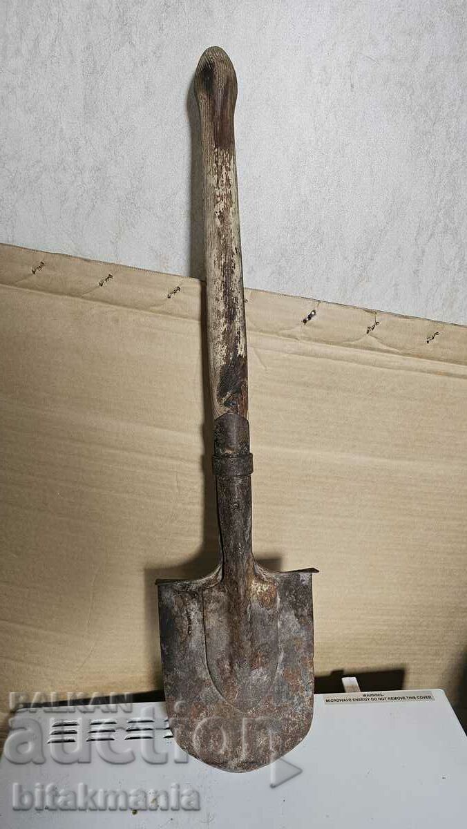 Small straight shovel with price 40.00 BGN | € 20.45 Small straight shovel with price 40.00 BGN | € 20.45