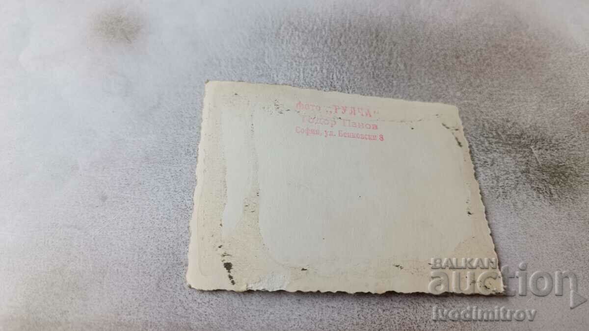 Photo Sofia A man and four young women in swimsuits on Vitosha with price 1.85 BGN | € 0.95 Photo Sofia A man and four young women in swimsuits on Vitosha with price 1.85 BGN | € 0.95