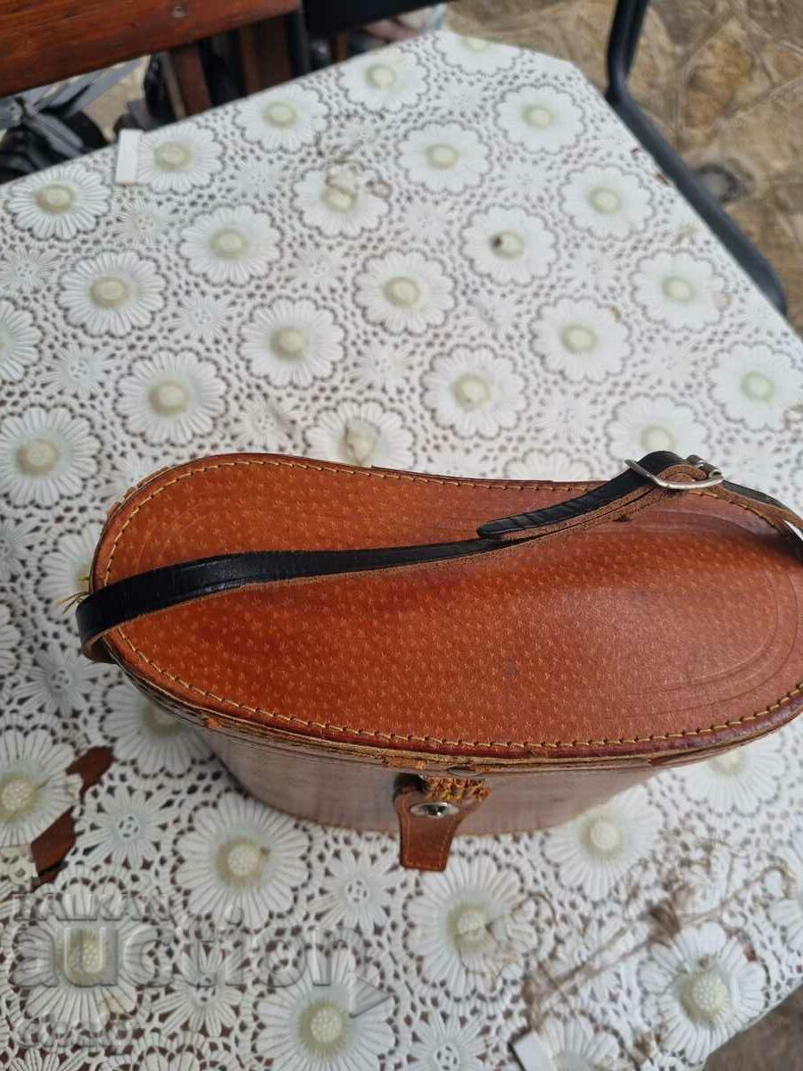 Кутия за военен бинокъл с цена 45.00 лв. | € 23.01 Кутия за военен бинокъл с цена 45.00 лв. | € 23.01