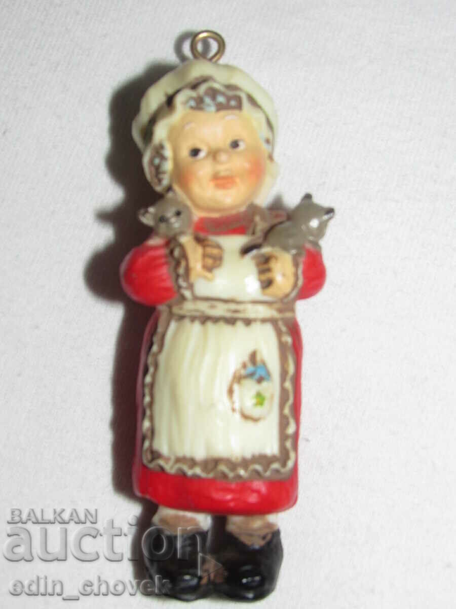 Hallmark figurine Tree-Trimmer collection Mrs Claus