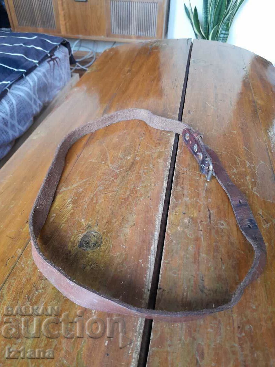 Licitație Curea veche din piele Licitație Curea veche din piele