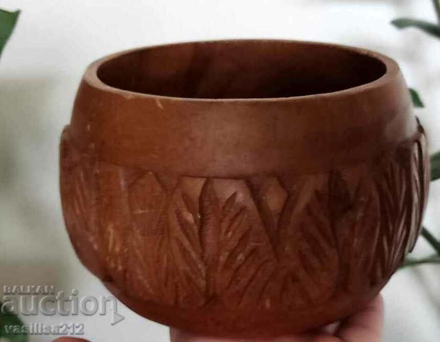 Auction  A wooden bowl