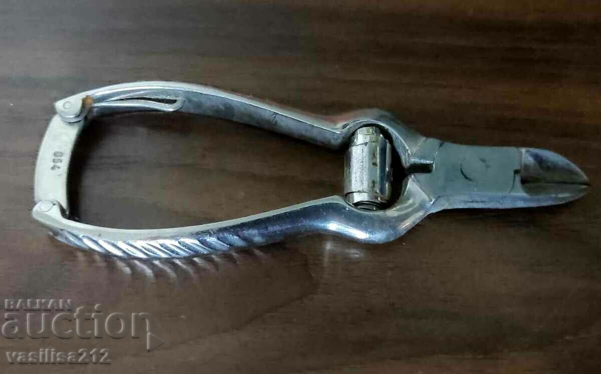 A cutting tool