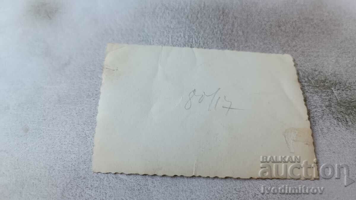 Φωτογραφία Σοφία Δύο γυναίκες σε μια βόλτα με τιμή 1.75 BGN | € 0.89 Φωτογραφία Σοφία Δύο γυναίκες σε μια βόλτα με τιμή 1.75 BGN | € 0.89