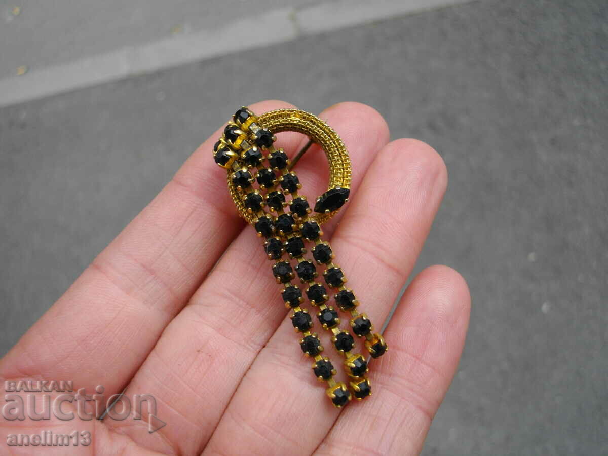 OLD BROOCH with price 25.00 BGN | € 12.78 OLD BROOCH with price 25.00 BGN | € 12.78