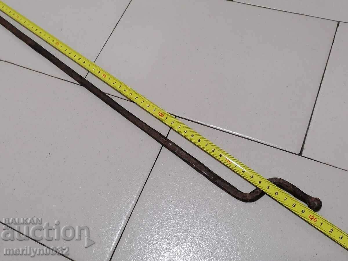 Auction Old wrought iron skewer for roasting lambs turkeys game wrought iron Auction Old wrought iron skewer for roasting lambs turkeys game wrought iron