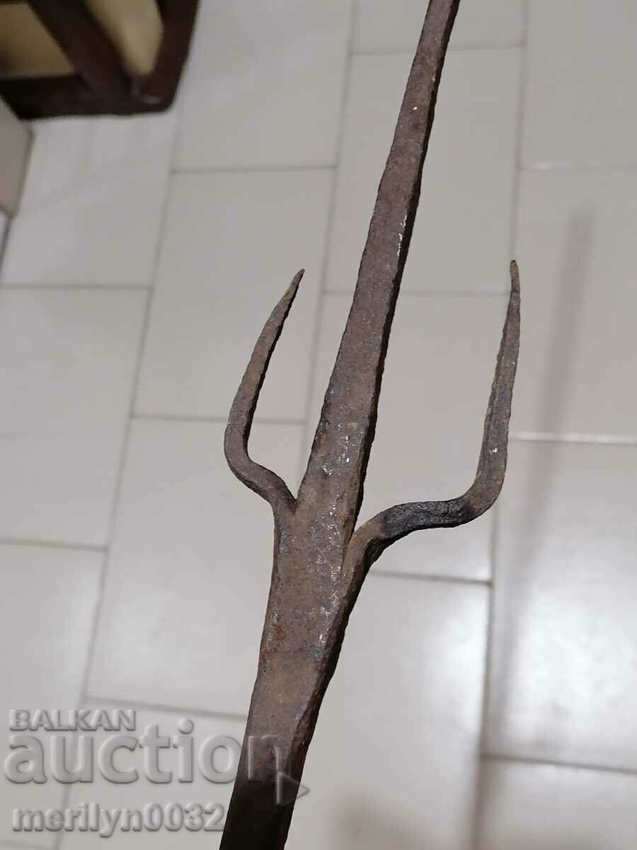 Old wrought iron skewer for roasting lambs turkeys game wrought iron - 7 Old wrought iron skewer for roasting lambs turkeys game wrought iron - 7