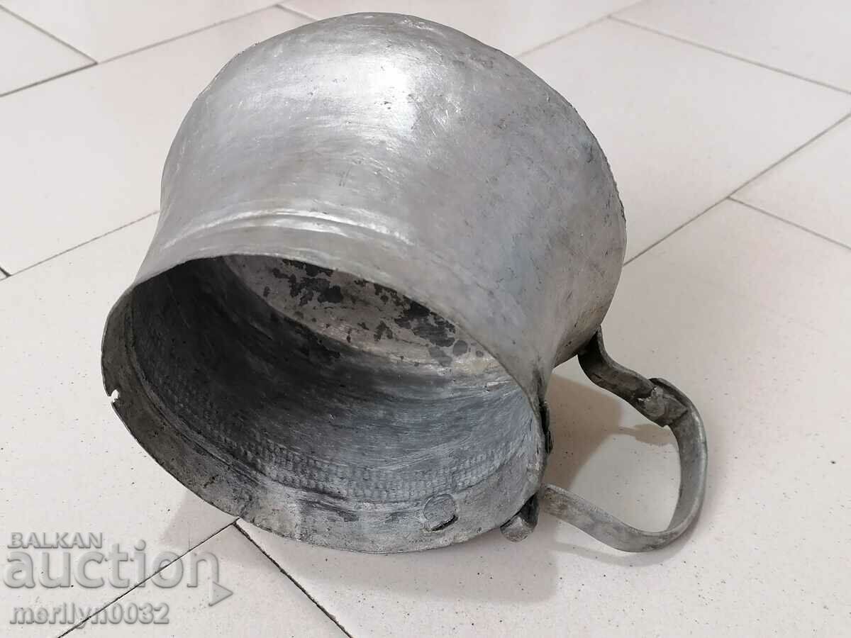 Auction  Old tinned kettle, pit, copper, cauldron, cauldron, kettle