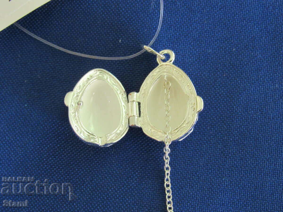 Fine women's pendant necklace - Faberge egg, new with price 65.00 BGN | € 33.23 Fine women's pendant necklace - Faberge egg, new with price 65.00 BGN | € 33.23