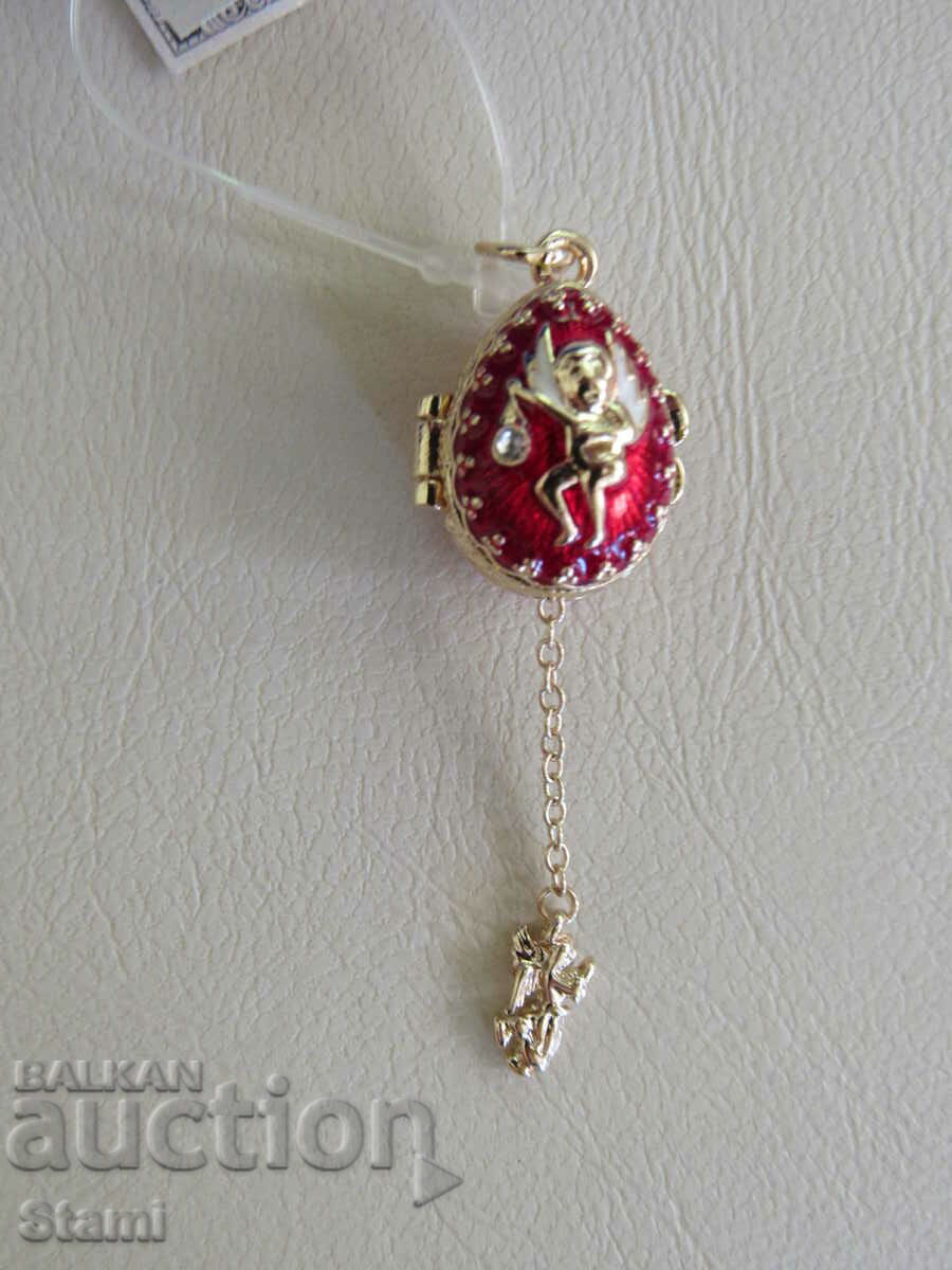 Licitație Colier cu pandantiv de dama rafinat - ou Faberge, nou