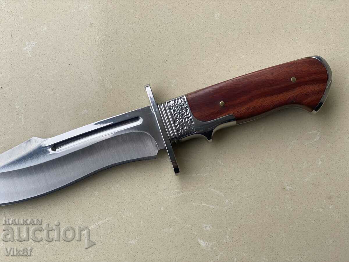 Delivery of Stable and heavy hunting knife, blade 180 x 300