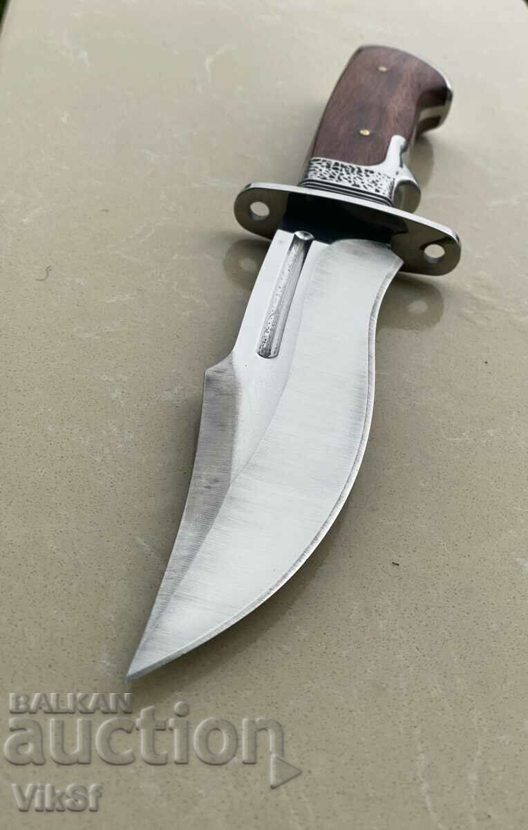 Stable and heavy hunting knife, blade 180 x 300