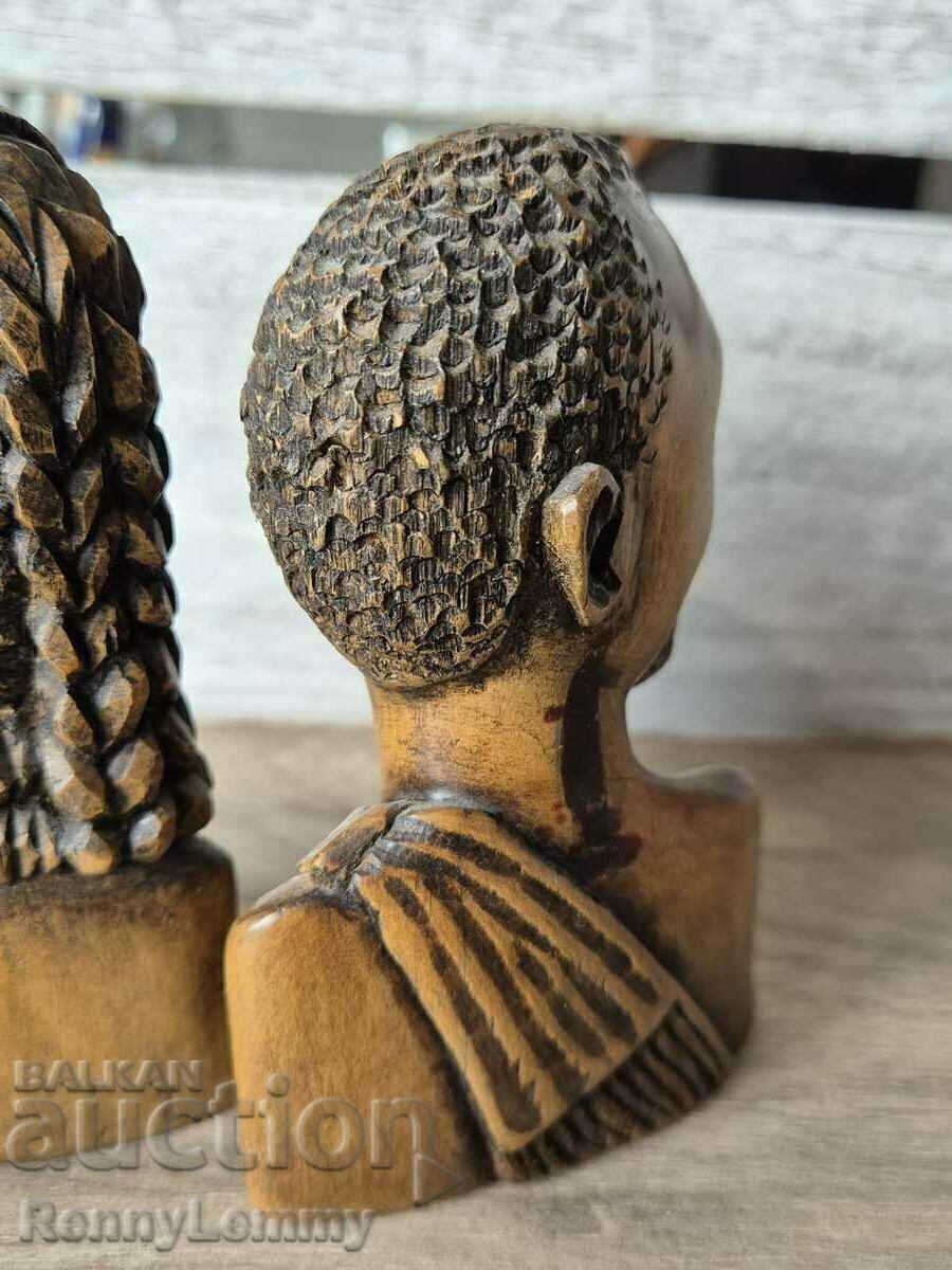 A pair of rare African figures, wood - 7