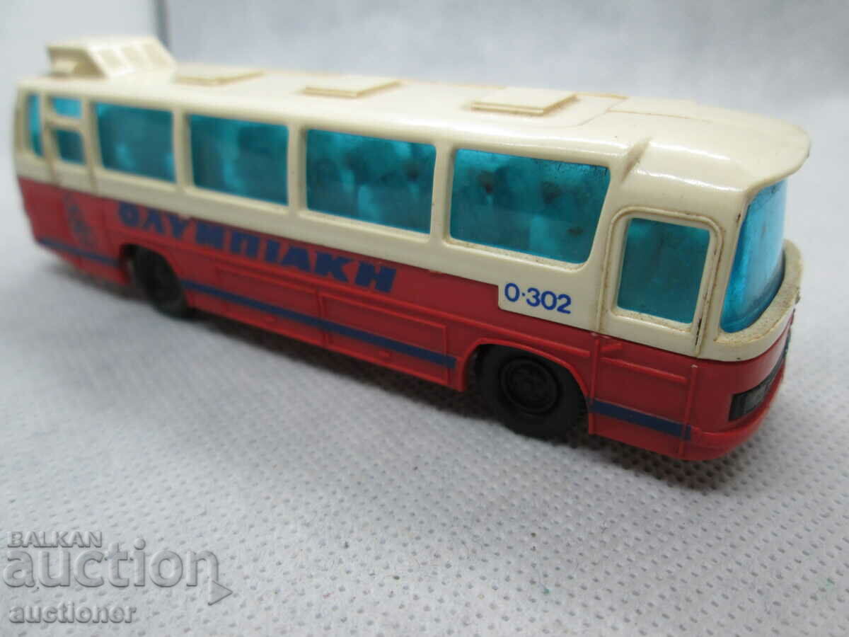 Licitație MERCEDES -BENZ 0302, MODEL LA SCARĂ REDUSĂ PLASTIC Licitație MERCEDES -BENZ 0302, MODEL LA SCARĂ REDUSĂ PLASTIC