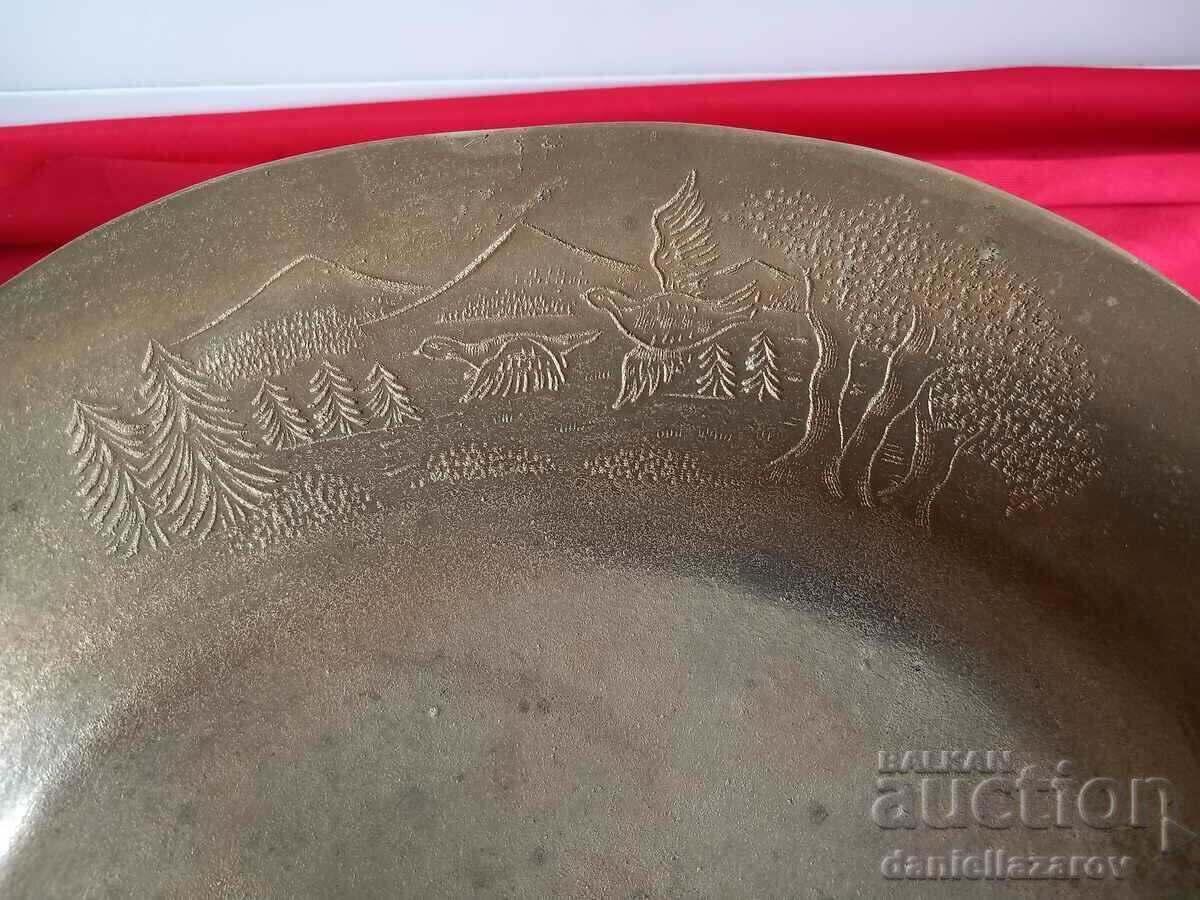 Vasă de bronz masiv, unică, de autor vechi, gravuri - 5
