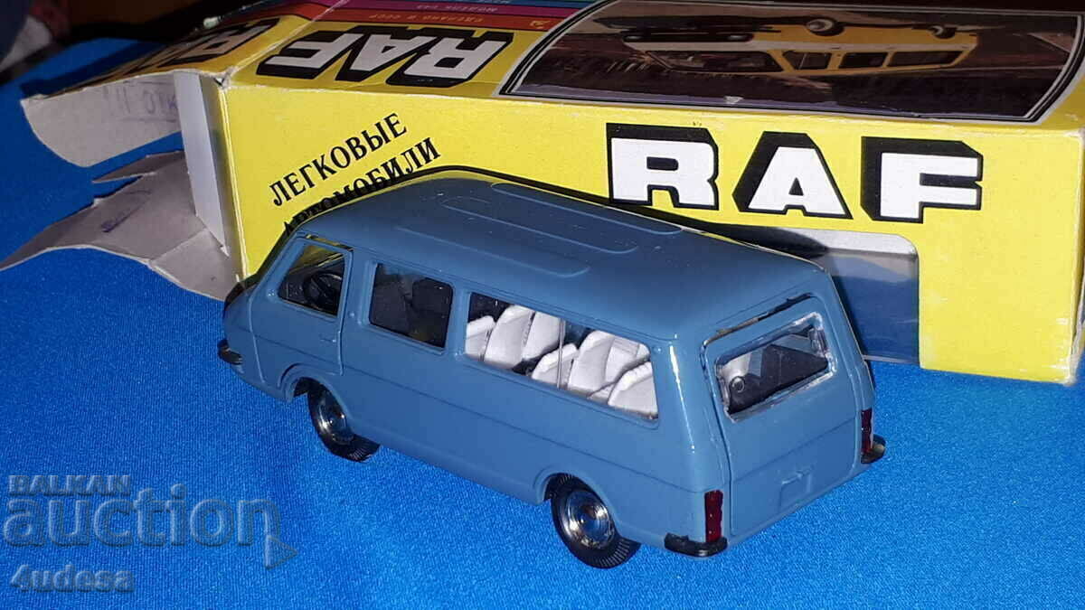 Auction  Soc Russian Toy RAF 2203 Latvia 1:43 Made in USSR USSR