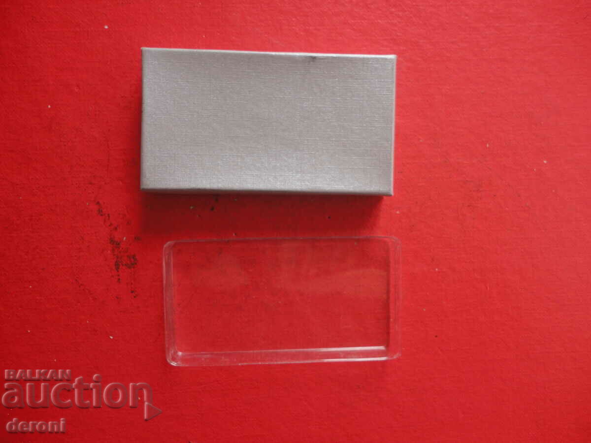 Delivery of Amazing 11 stone brooch Delivery of Amazing 11 stone brooch