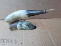 Figura de pasăre corn bătrân, socialism