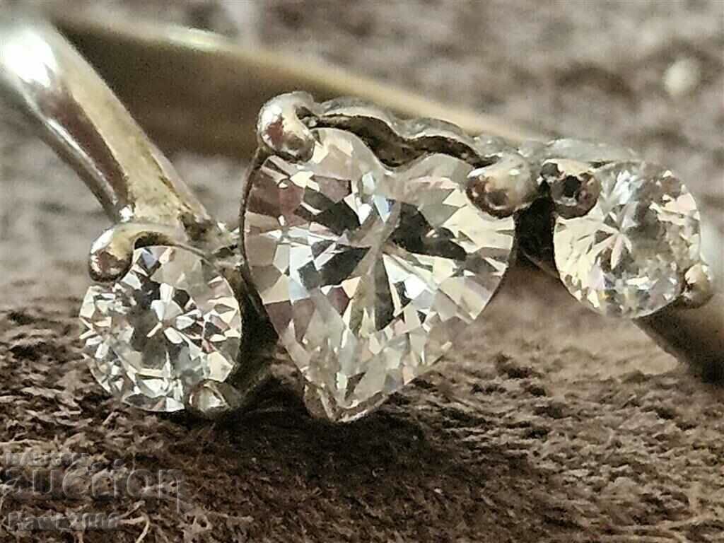 Δημοπρασία Σχεδιαστής κομψό και κομψό ασημένιο δαχτυλίδι με κρύσταλλο Δημοπρασία Σχεδιαστής κομψό και κομψό ασημένιο δαχτυλίδι με κρύσταλλο