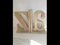 Дървени букви