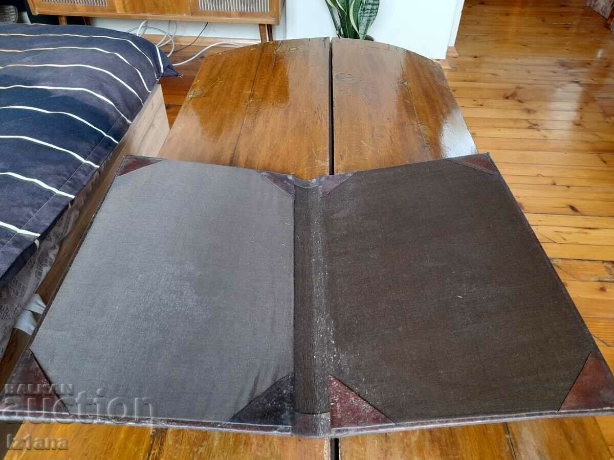 Auction Old leather folder Auction Old leather folder