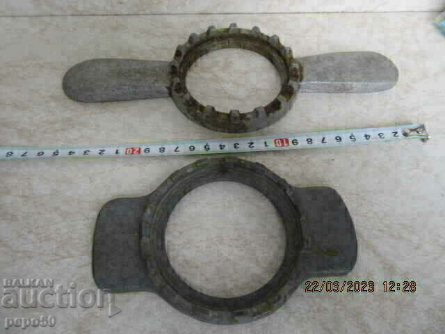 2 τεμ. ΠΑΛΙΑ ΚΛΕΙΣΜΑΤΑ ΓΙΑ ΒΑΖΑ "OMNIA" ΑΠΟ SOCA